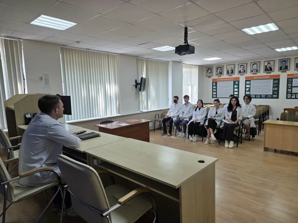 Очередной субботний день начался с проведения учебного занятия для студентов
